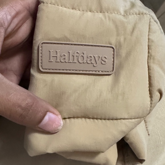 NWT HALFDAYS NELLIE packable quilted puffer in tan sizes XS,S,M,L, XL - Picture 12 of 15